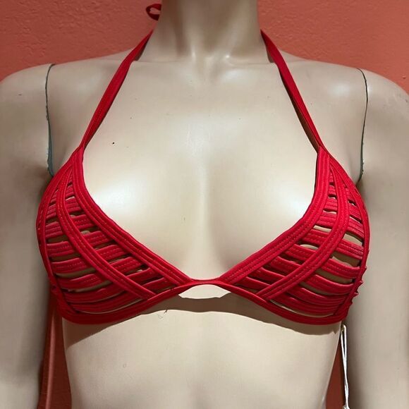 Beach bunny bikini top!!  - Picture 6 of 6